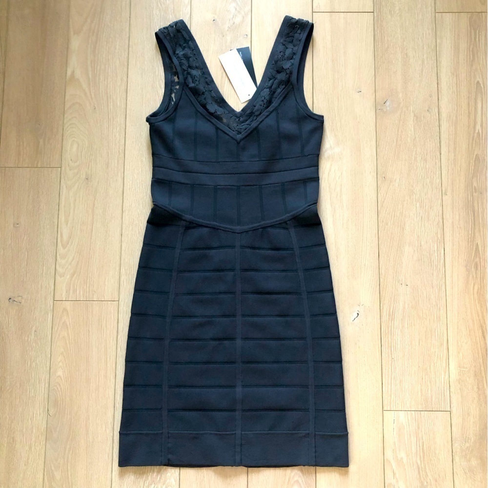 NWT French Connection Katie Crepe Lace Detailed Sleeveless V Neck Dress in Grey